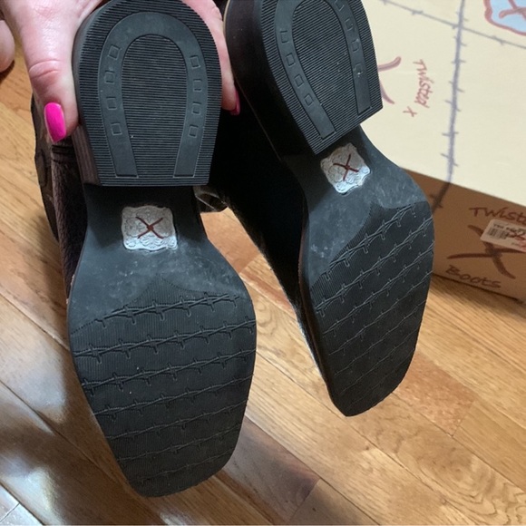 Twisted X Black, Square Toe Boots - Picture 5 of 5